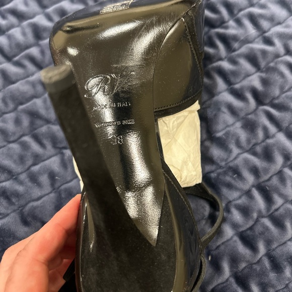 Roger Vivier black heels, size 38, brand new, never worn - Picture 3 of 5